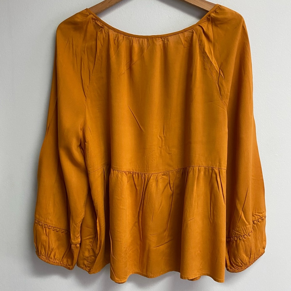 OLD NAVY TOP - XL - Picture 7 of 10